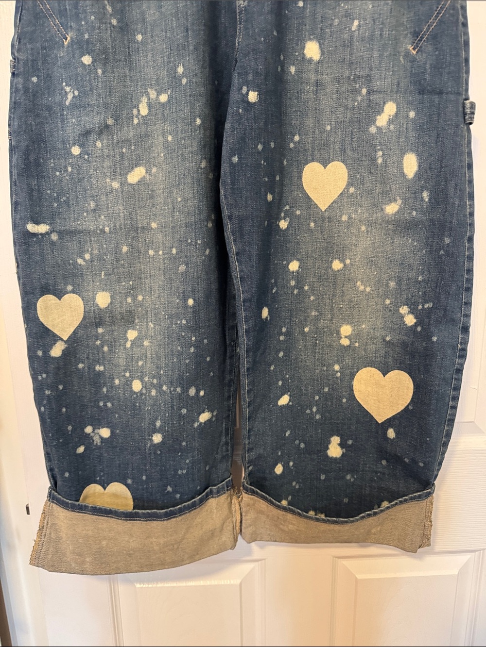 Pilcro Kayden Barrel Carpenter Paint-Splatter Heart Patch Wide-Leg Jeans Size 29 - Picture 4 of 8